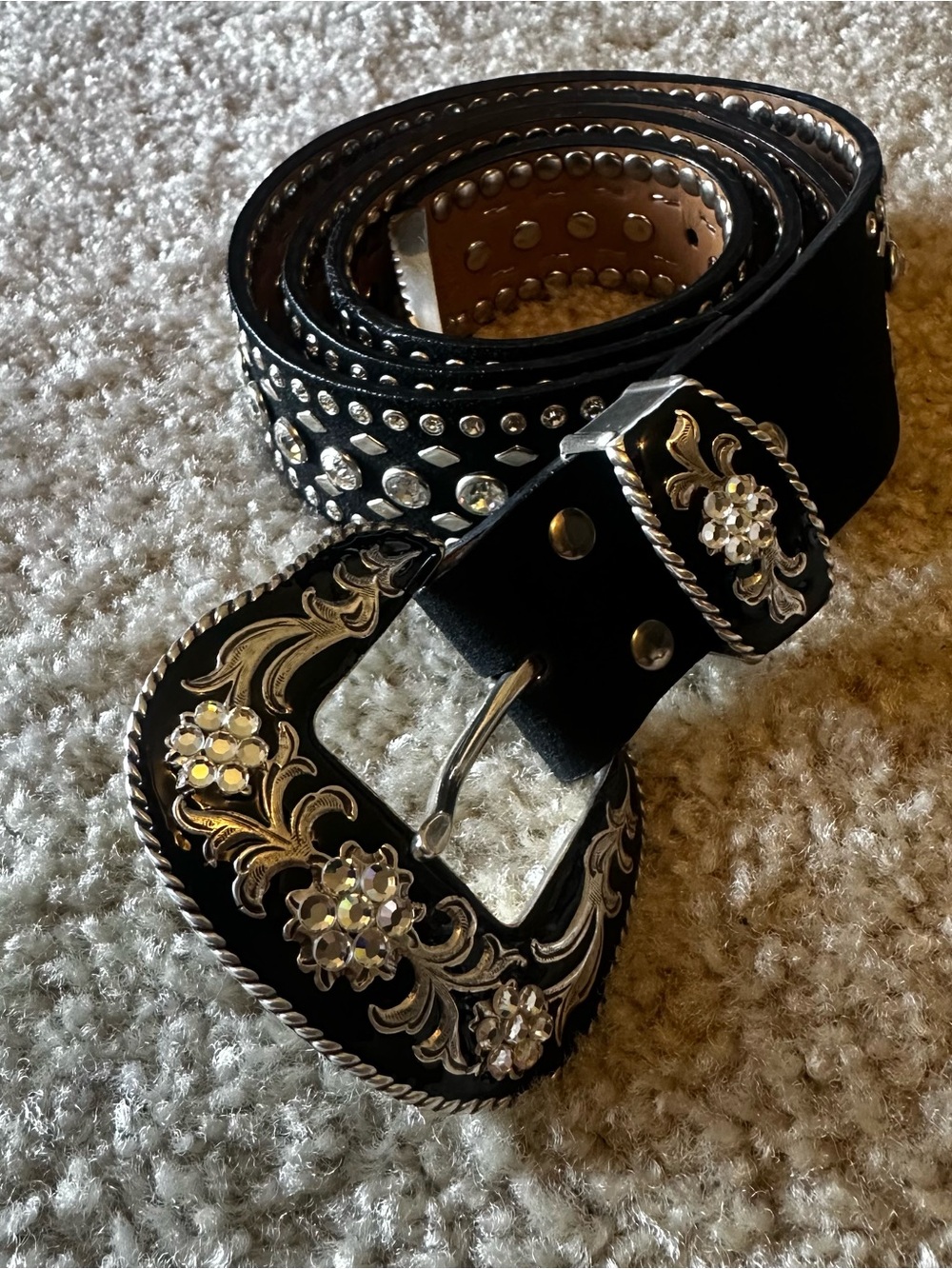 Vtg Nocona Belt Womens Black Suede Silver Rhinestones Concho Western Bling XL - Picture 7 of 7